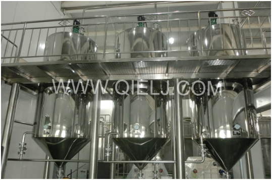 山茶油設(shè)備 壓榨茶籽油的設(shè)備 成套生產(chǎn)線(圖9) 山茶油設(shè)備 壓榨茶籽油的設(shè)備 成套生產(chǎn)線(圖9)