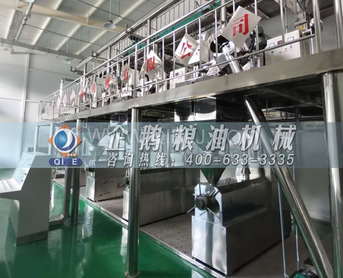 茶籽油壓榨設備認準企鵝機械,性能穩(wěn)定操作便利(圖3) 茶籽油壓榨設備認準企鵝機械,性能穩(wěn)定操作便利(圖3)